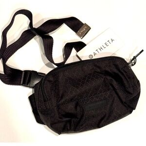 Athleta Excursion Mini Belt Bag Small Black Waist Belt Zipper Purse New